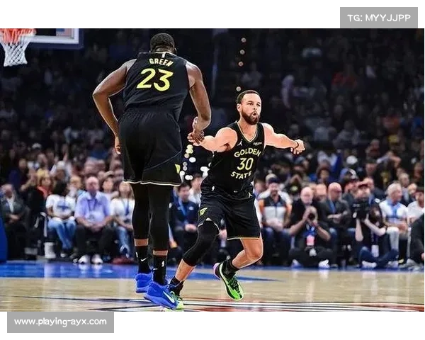 勇士三节打卡胜开拓者，库里11助攻激活全员进攻