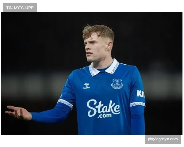 转会传闻：多家媒体称曼联已将埃弗顿中卫布兰斯维特列为夏季头号引援目标